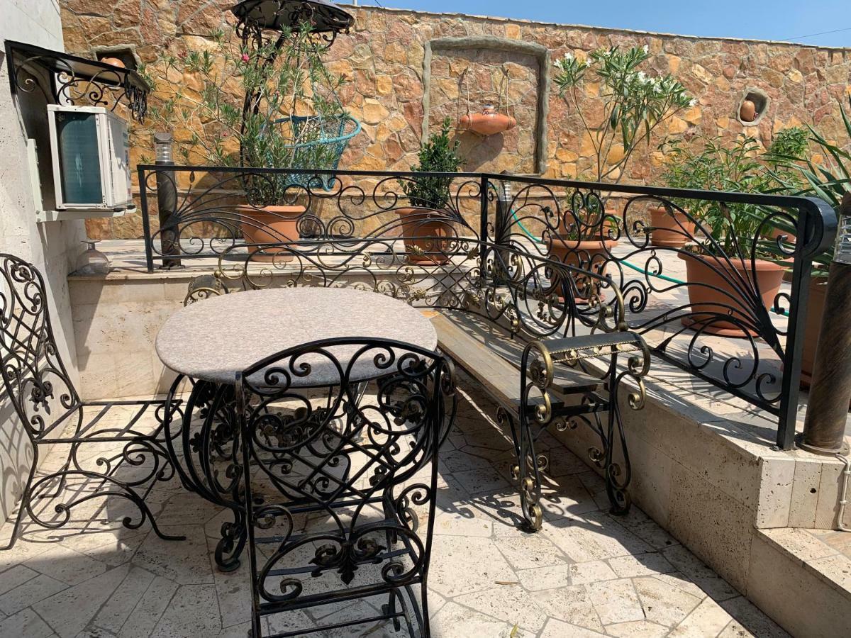 Hotel Exclusive Wine & Gastro Yard Yeghegnadzor Exterior foto